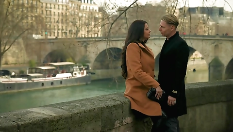 Married guy with a hot girl