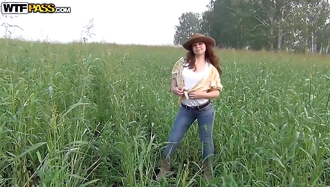 Tranny andoples buddy in sexy colla