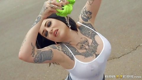 Shara gets fucked by a stranger