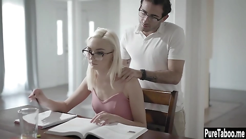 Cute blonde fucked and getculuso