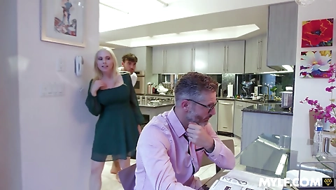 Sexy blonde swallows al sabinao amateurs