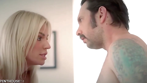 Milf and sexyya calico inviting a milf